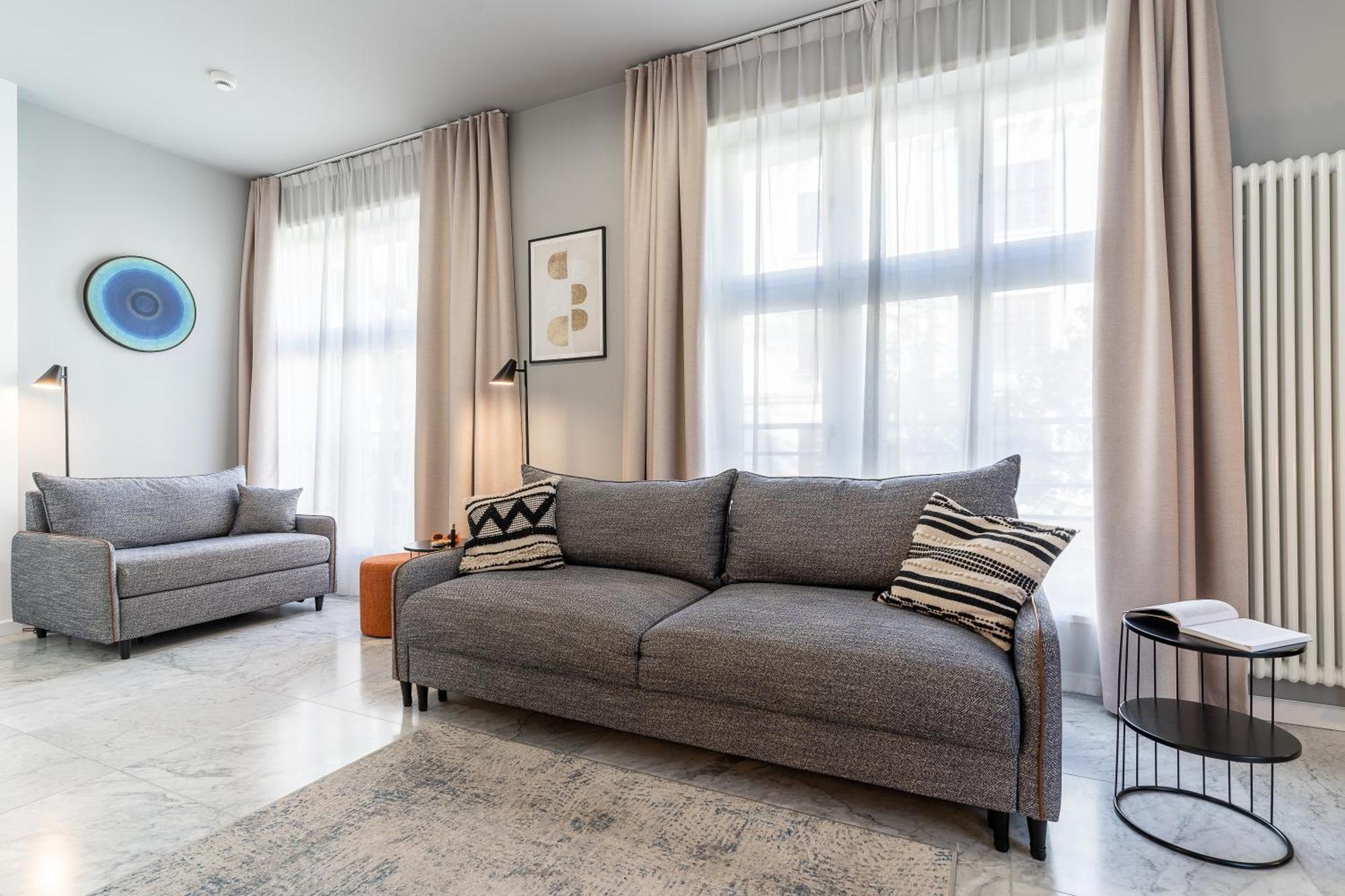 Deluxe Apartment
